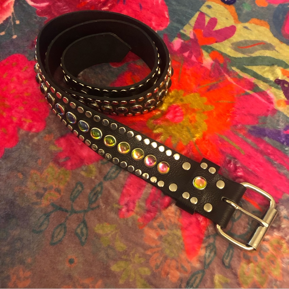 FN DESIGNS gorgeous belt filled with iridescent studs and smaller silver studs